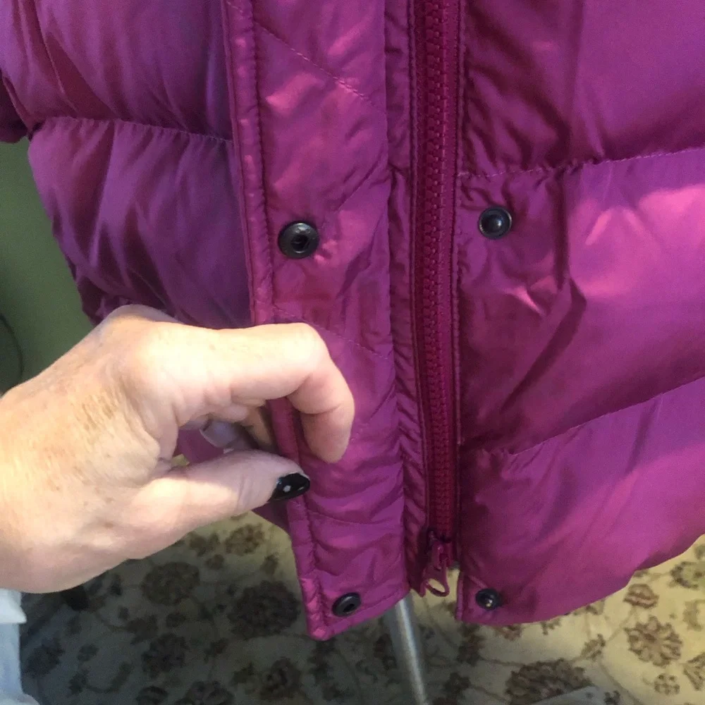 Lands' End Vibrant Magenta Puffer Coat with Faux Fur Trim - Picture 6 of 7